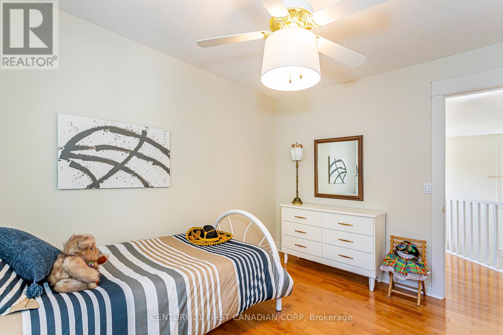 12 Harbour Park Court, Lambton Shores, Ontario  M0M 1T0 - Photo 29 - X12908076