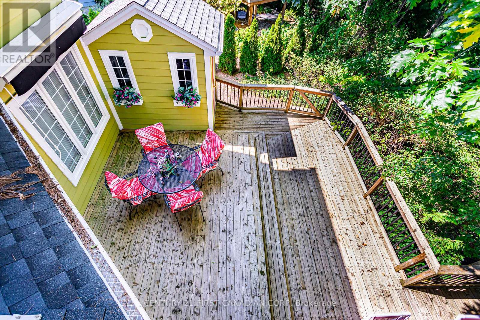 12 Harbour Park Court, Lambton Shores, Ontario  M0M 1T0 - Photo 33 - X12908076