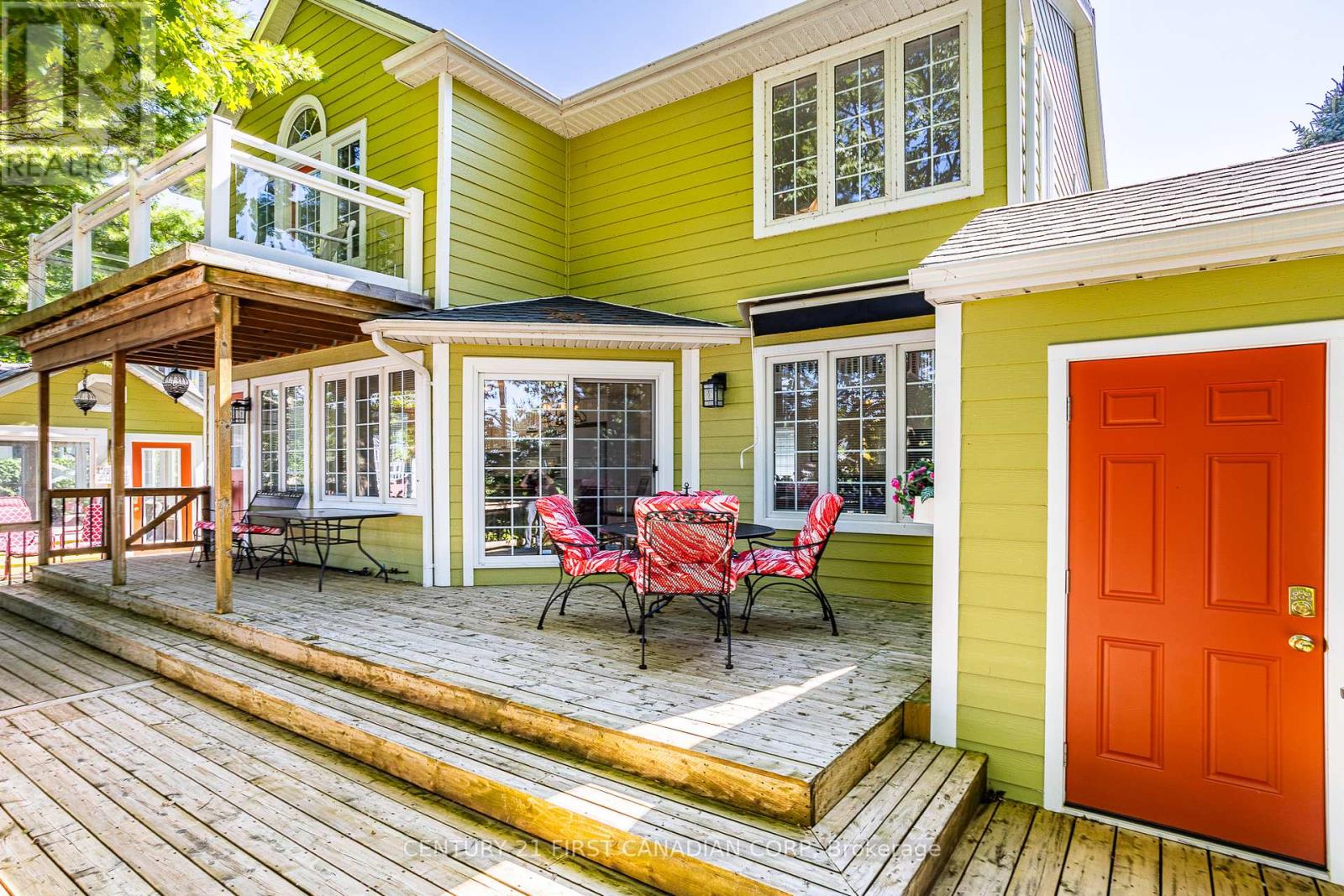 12 Harbour Park Court, Lambton Shores, Ontario  M0M 1T0 - Photo 37 - X12908076