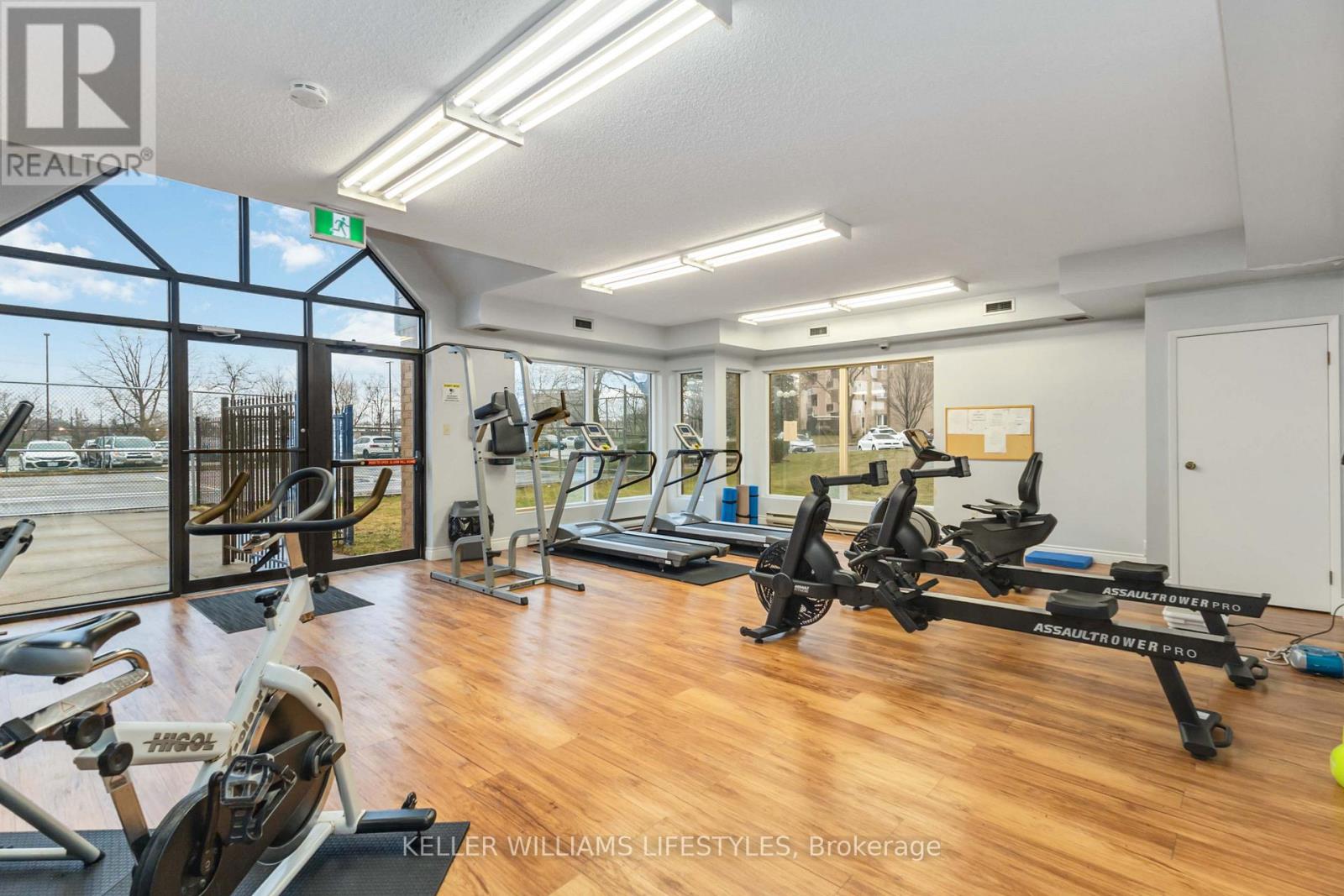 904 - 858 Commissioners Road E, London South, Ontario  N6C 5Y5 - Photo 32 - X12908080