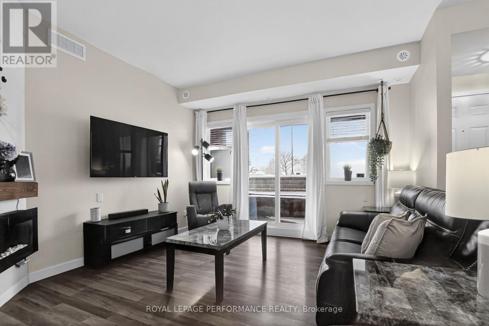 B - 135 Harthill Way, Ottawa, Ontario  K2J 5V1 - Photo 18 - X12908038