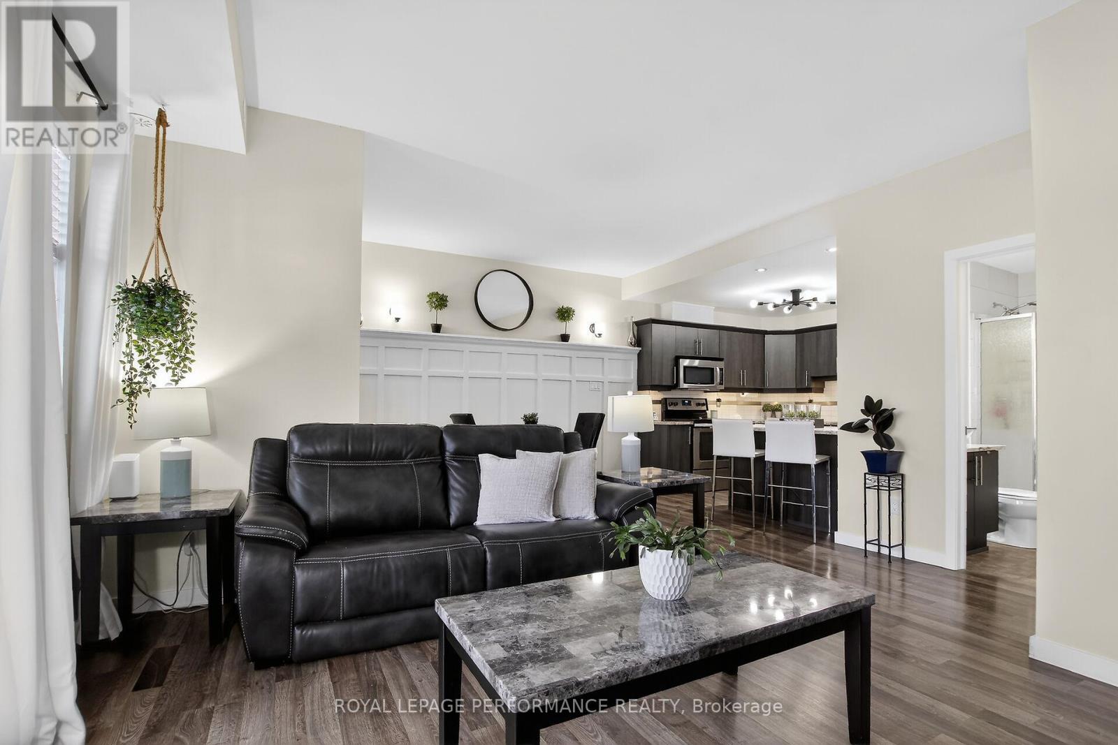 B - 135 Harthill Way, Ottawa, Ontario  K2J 5V1 - Photo 21 - X12908038