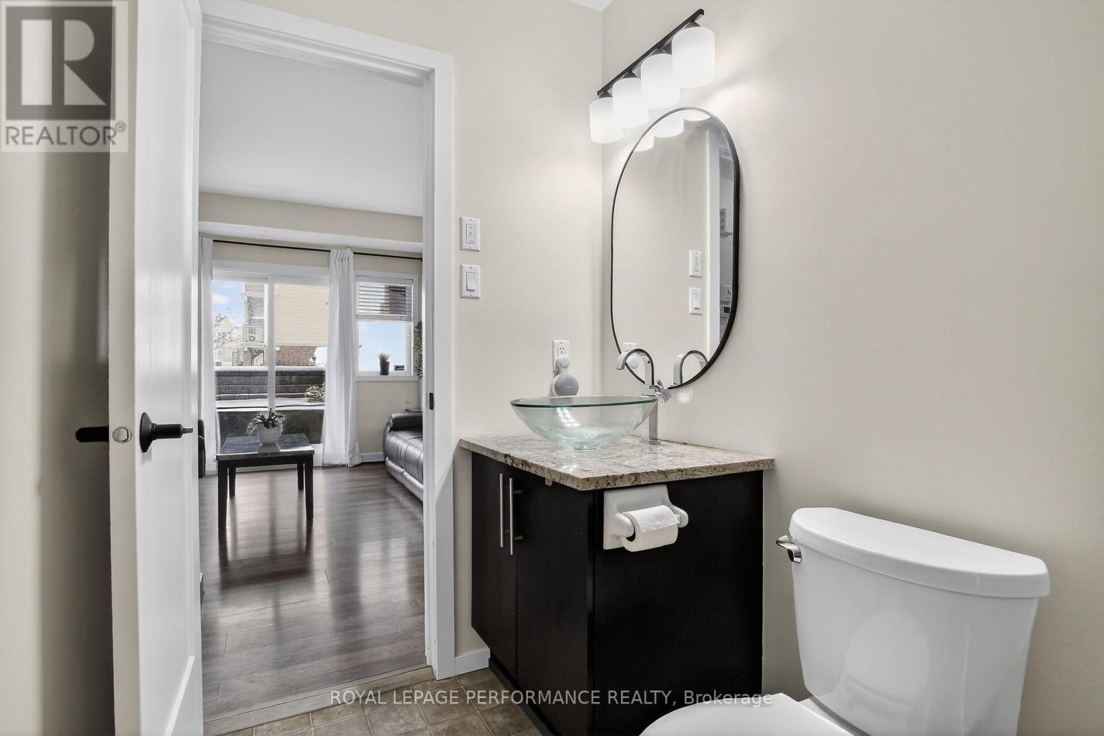 B - 135 Harthill Way, Ottawa, Ontario  K2J 5V1 - Photo 25 - X12908038