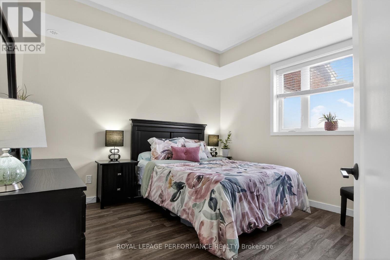 B - 135 Harthill Way, Ottawa, Ontario  K2J 5V1 - Photo 28 - X12908038