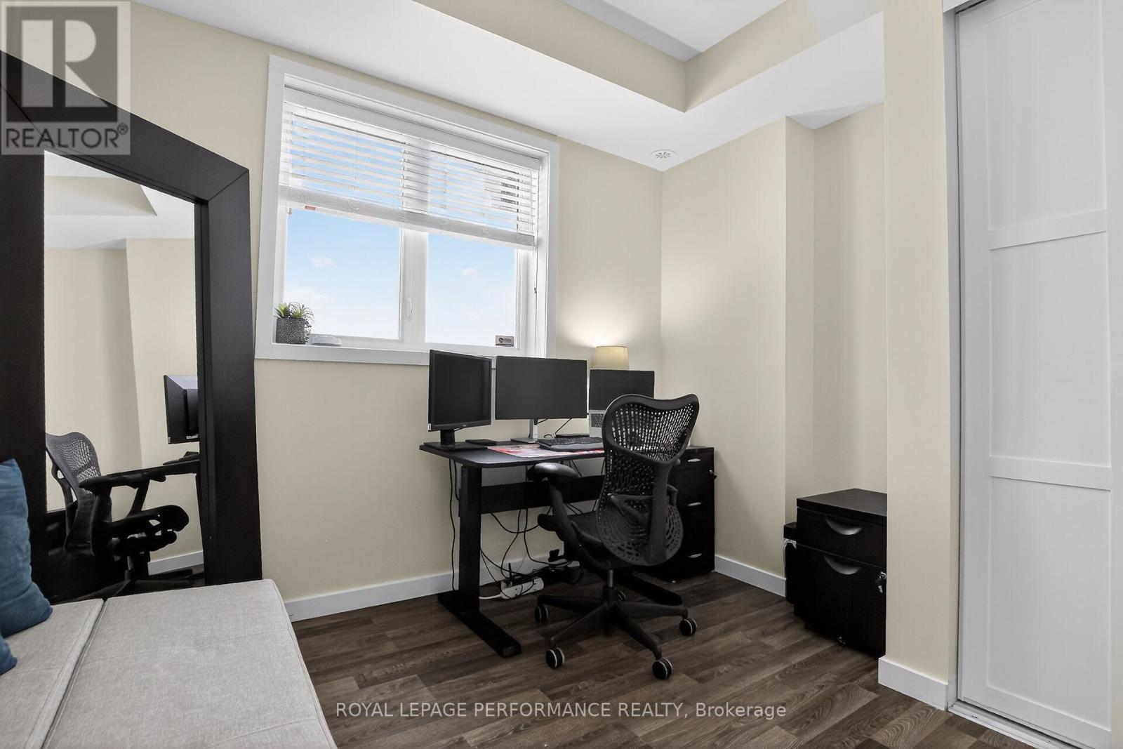 B - 135 Harthill Way, Ottawa, Ontario  K2J 5V1 - Photo 32 - X12908038