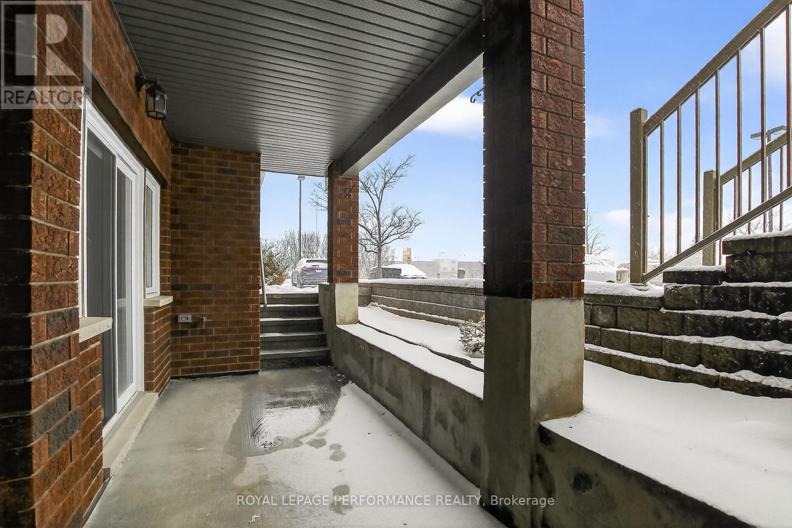 B - 135 Harthill Way, Ottawa, Ontario  K2J 5V1 - Photo 37 - X12908038