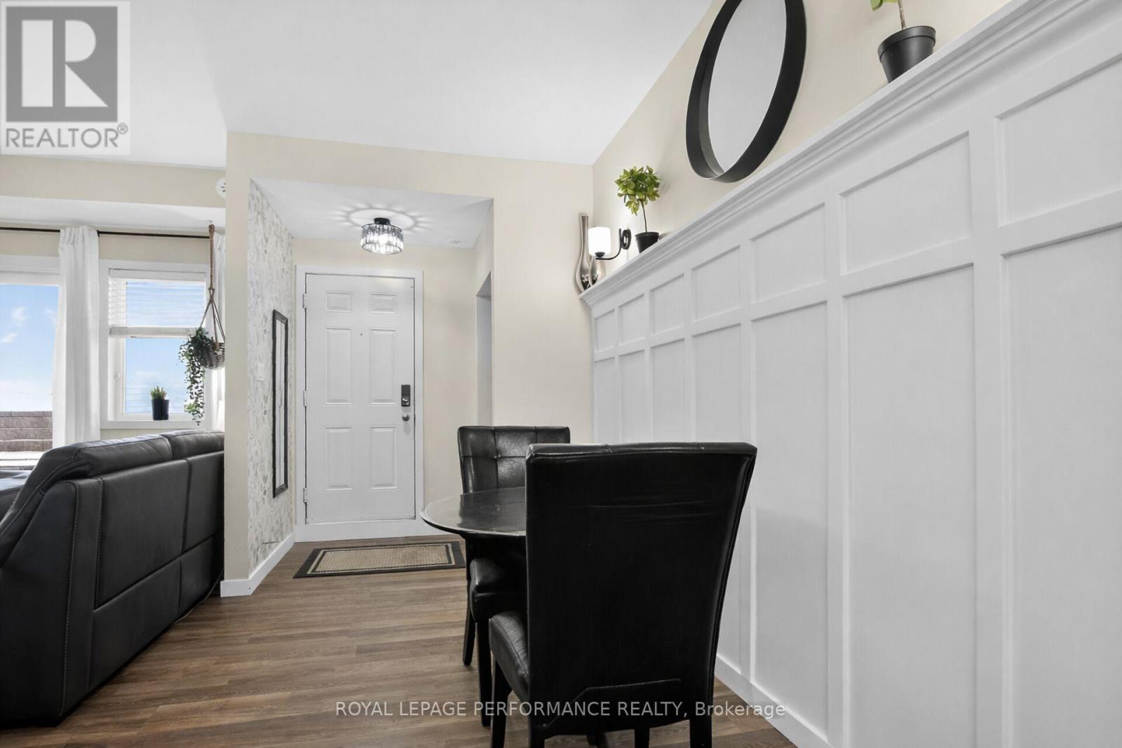 B - 135 Harthill Way, Ottawa, Ontario  K2J 5V1 - Photo 8 - X12908038