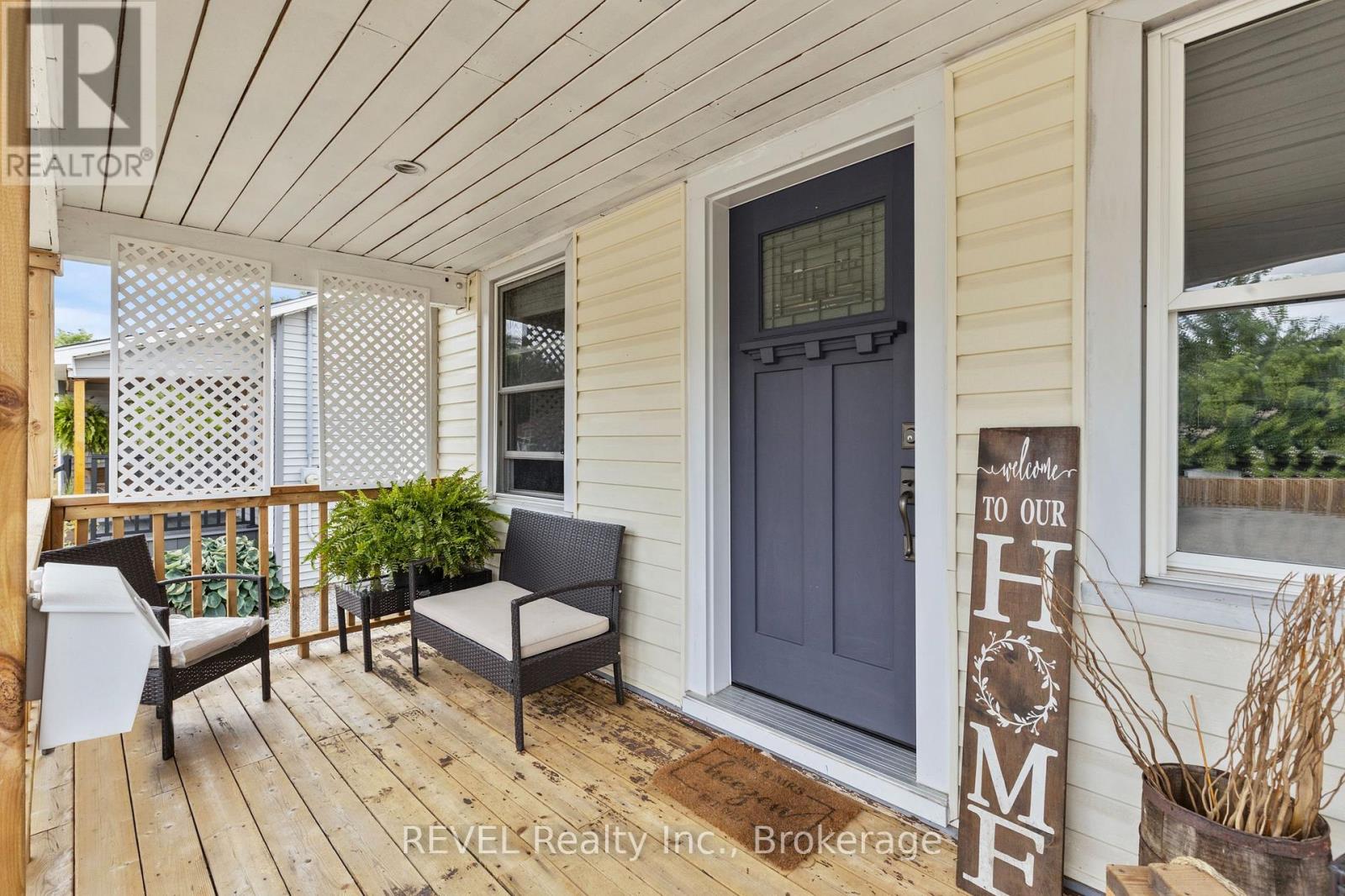 45 Mcghie Street, St. Catharines, Ontario  L2R 5A9 - Photo 3 - X12908074