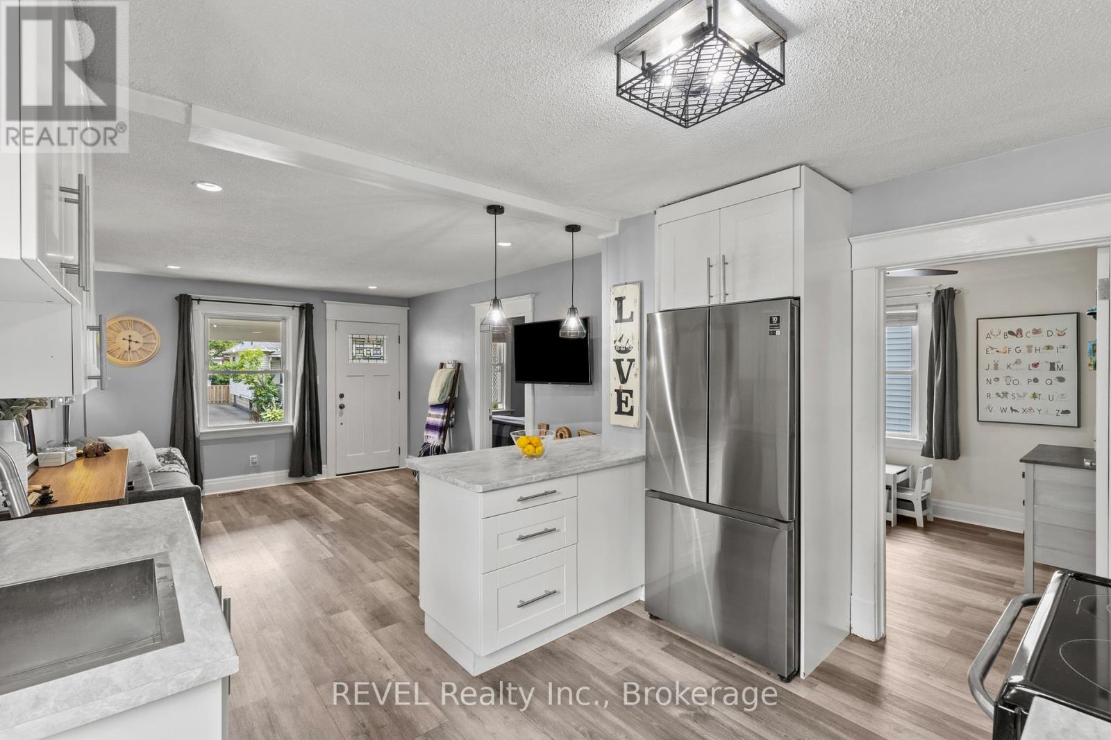 45 Mcghie Street, St. Catharines, Ontario  L2R 5A9 - Photo 8 - X12908074