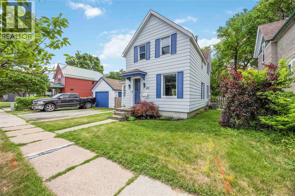 309 Maxwell Street, Sarnia photo 3