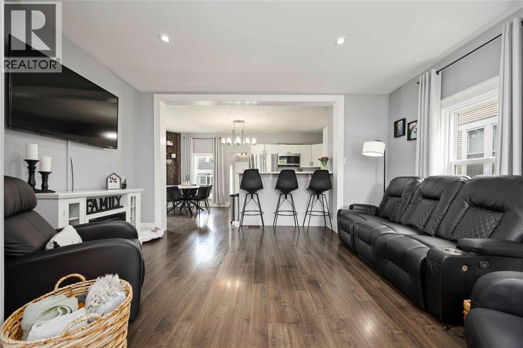 309 Maxwell Street, Sarnia photo 5