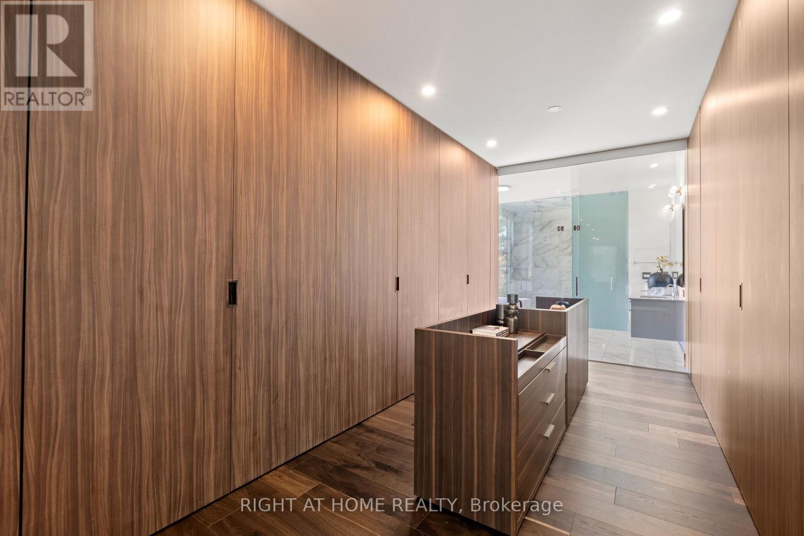 15 Fairmeadow Avenue, Toronto, Ontario  M2P 0A5 - Photo 22 - C12908050