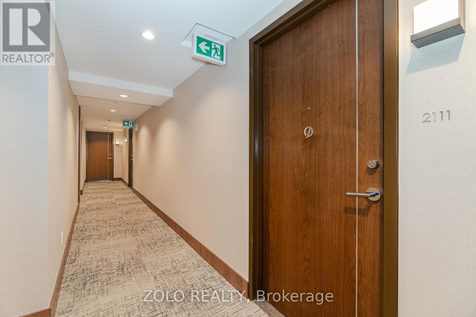 2111 - 70 Queens Wharf Road, Toronto, Ontario  M5V 0J2 - Photo 4 - C12908056