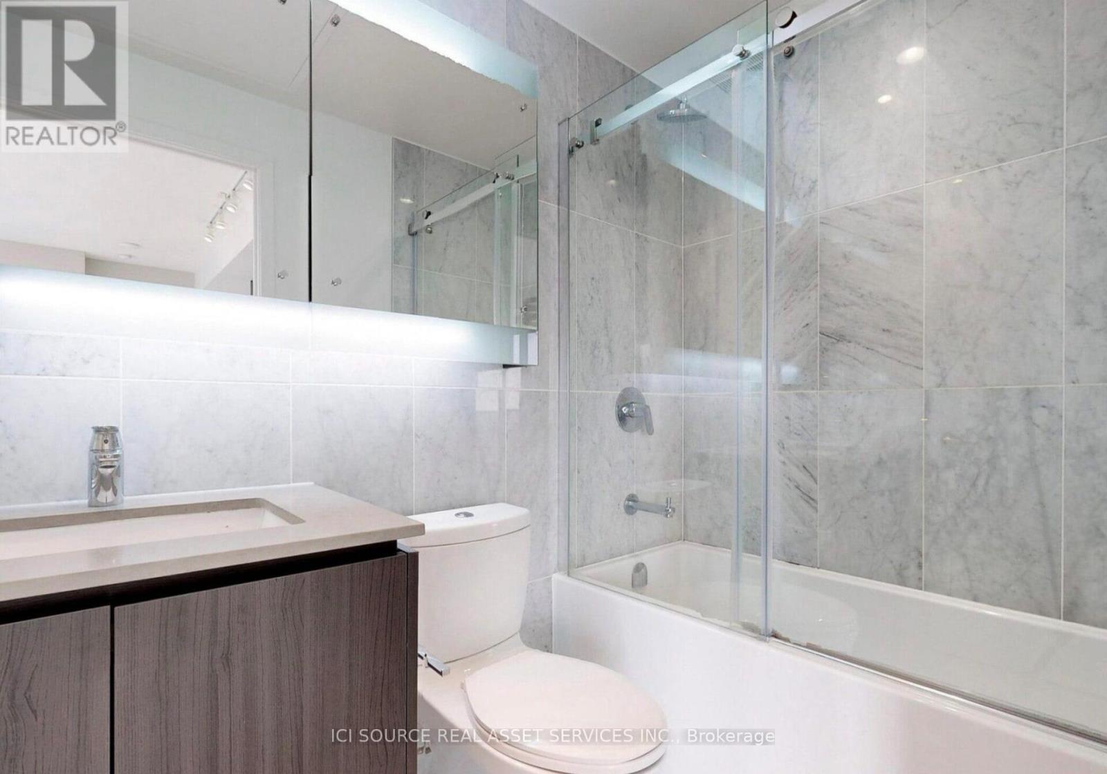 1812 - 115 Mcmahon Drive, Toronto, Ontario  M2K 0E3 - Photo 8 - C12908070