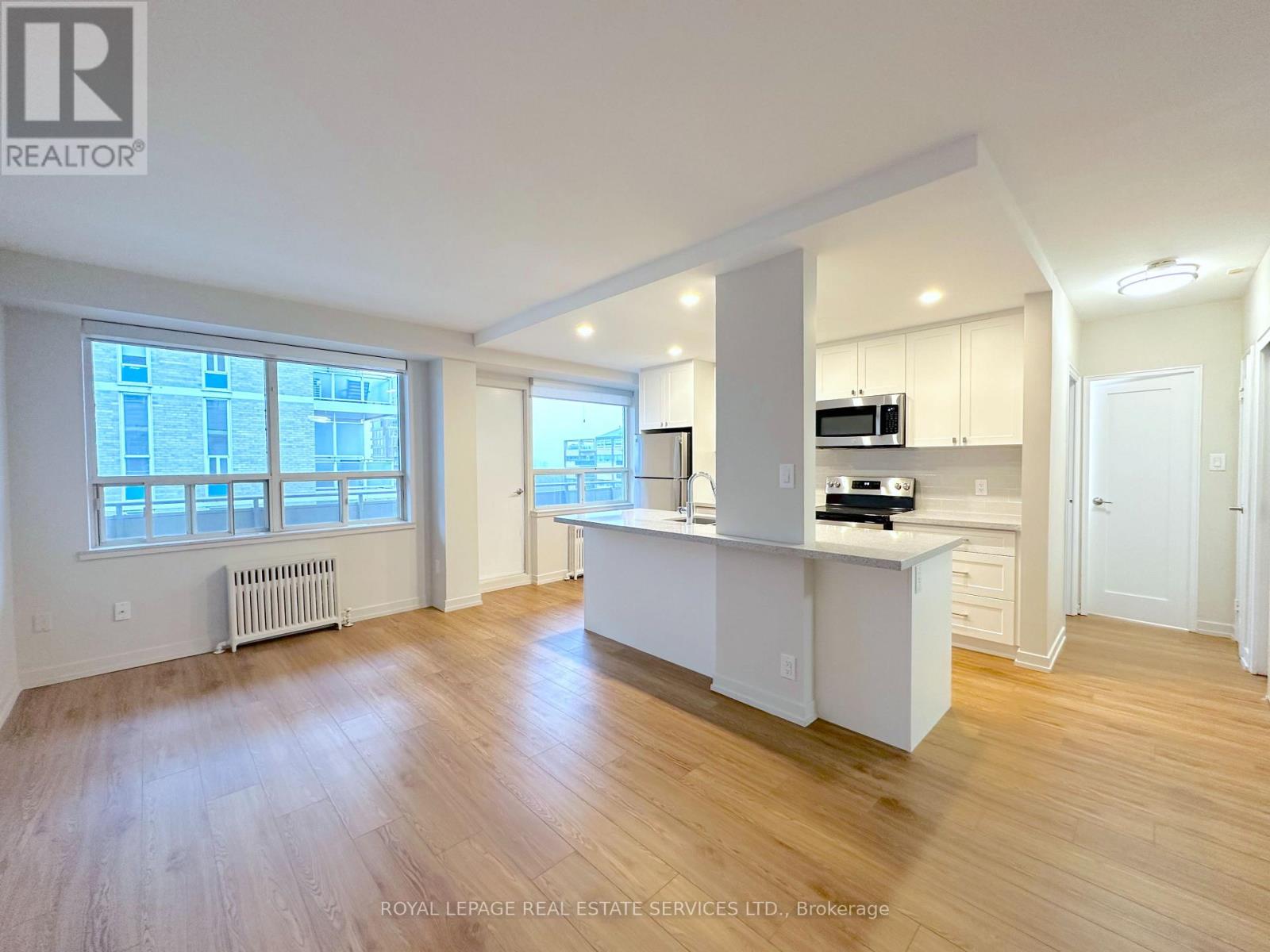 1001 - 565 Avenue Road, Toronto, Ontario  M4V 2J9 - Photo 3 - C12908078