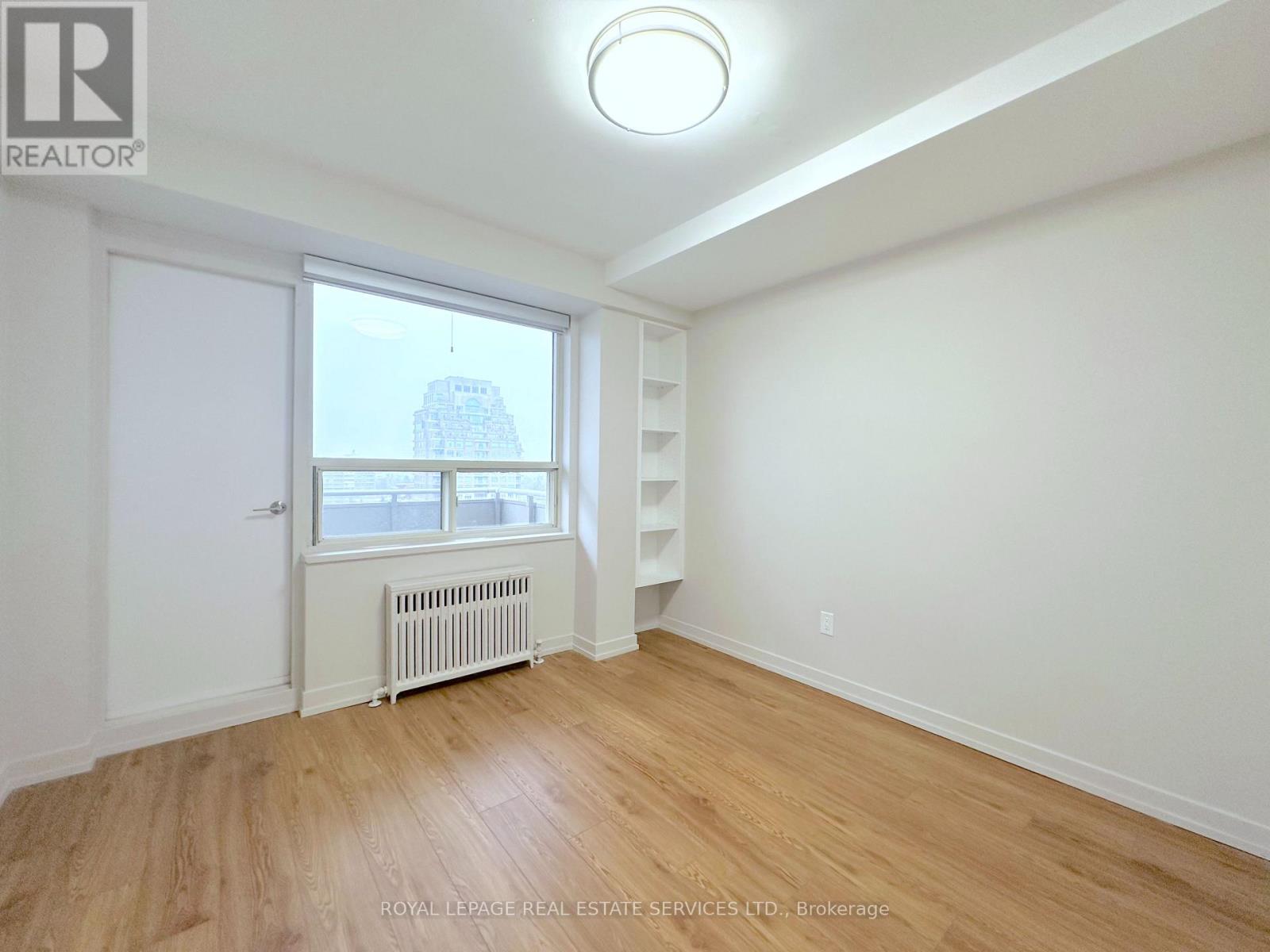 1001 - 565 Avenue Road, Toronto, Ontario  M4V 2J9 - Photo 6 - C12908078