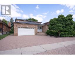 52 RANEE AVENUE, Toronto, Ontario