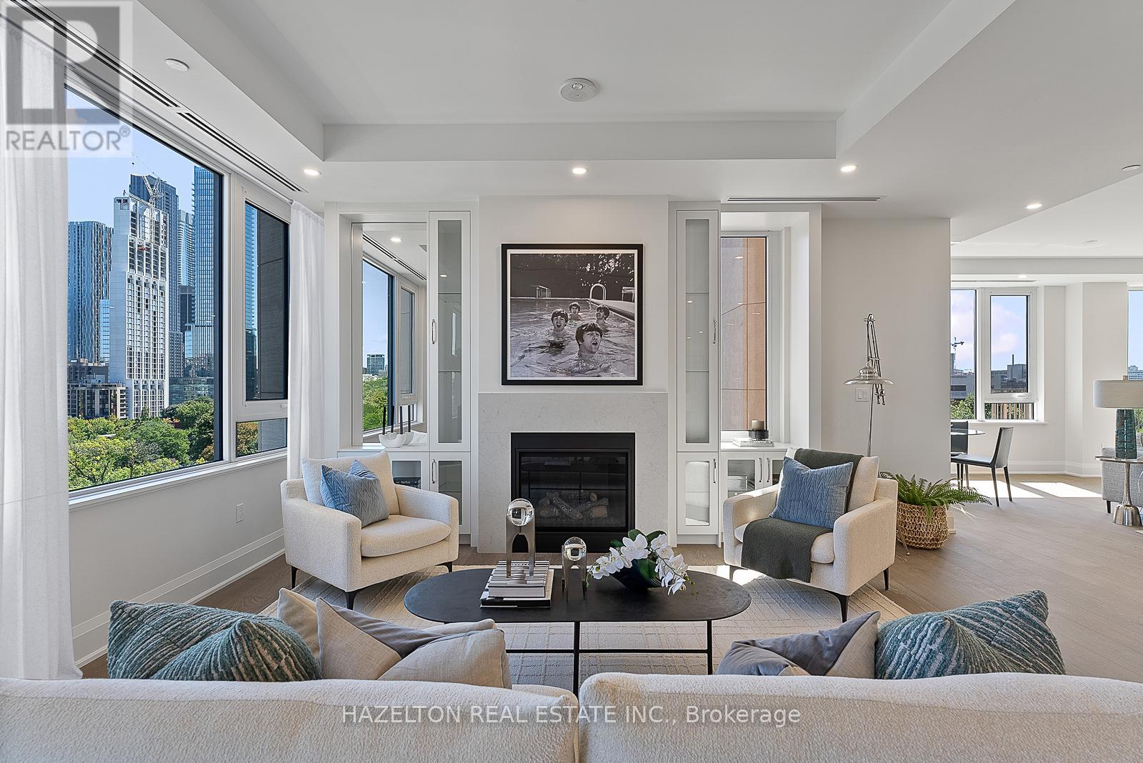 802 - 128 Hazelton Avenue, Toronto, Ontario  M5R 2E5 - Photo 2 - C12908096