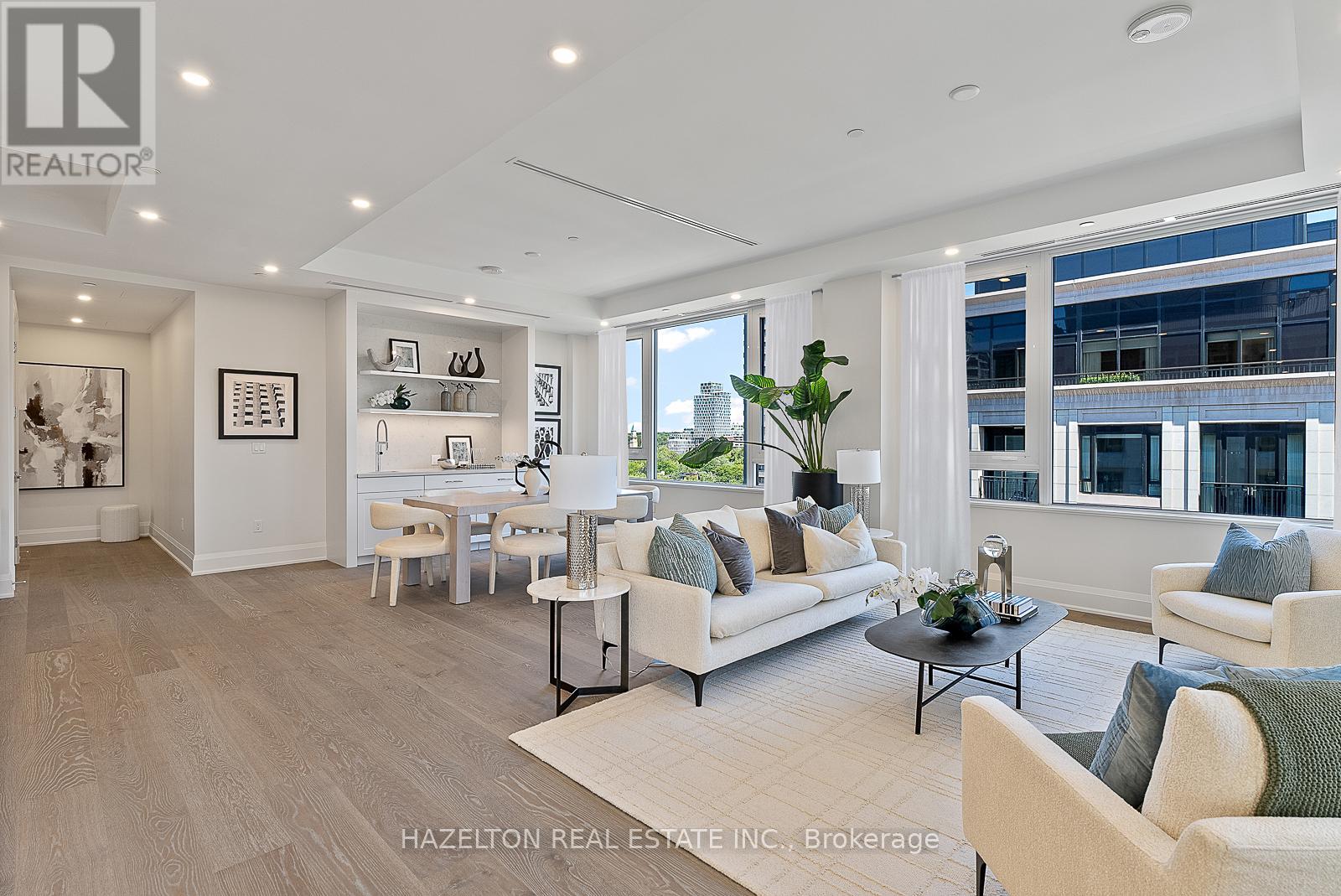 802 - 128 Hazelton Avenue, Toronto, Ontario  M5R 2E5 - Photo 3 - C12908096