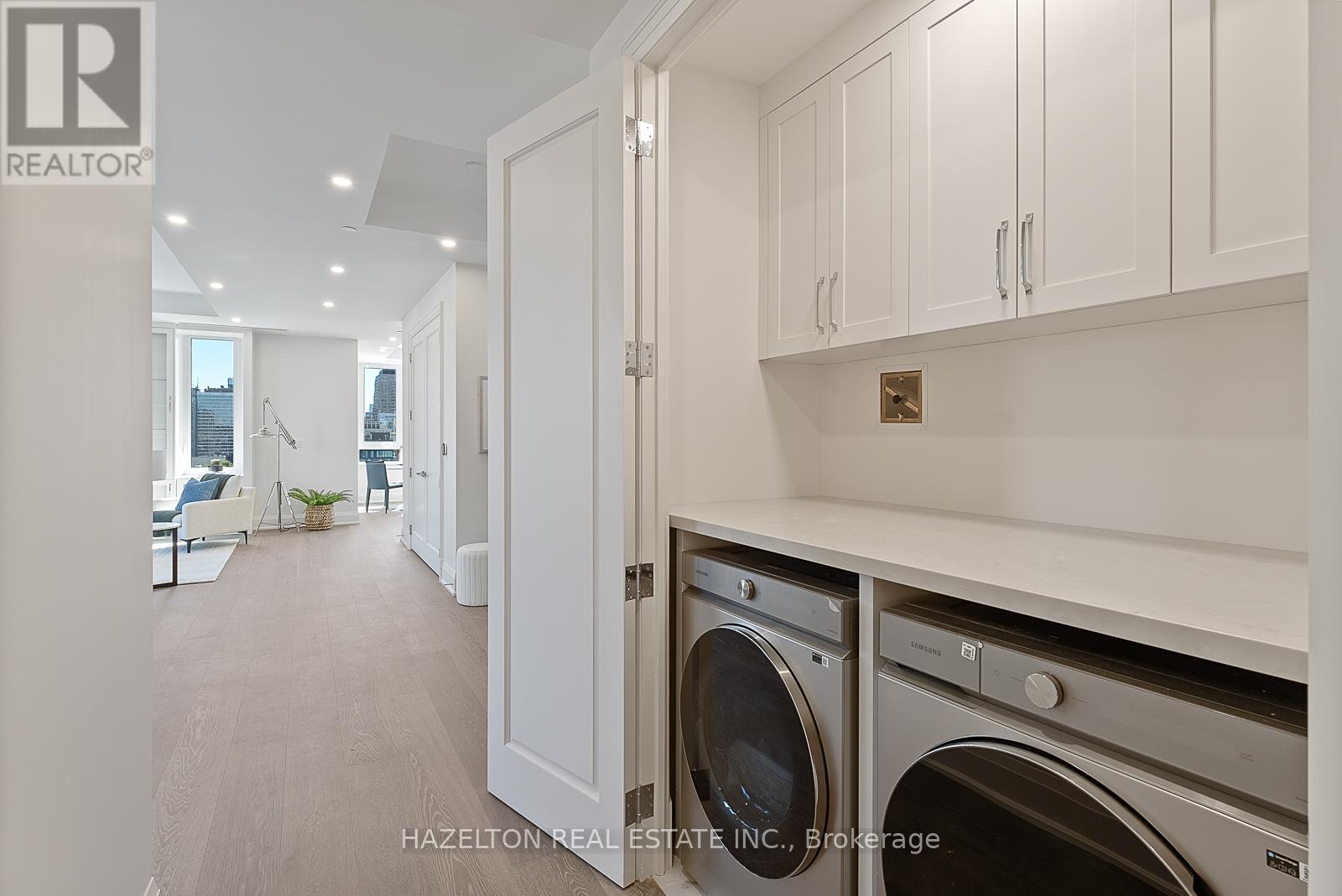 802 - 128 Hazelton Avenue, Toronto, Ontario  M5R 2E5 - Photo 32 - C12908096