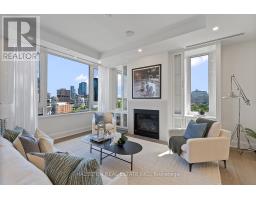 802 - 128 HAZELTON AVENUE, Toronto, Ontario