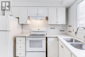 388 Pompano Court, Oshawa, Ontario  L1K 1M9 - Photo 9 - E12908040