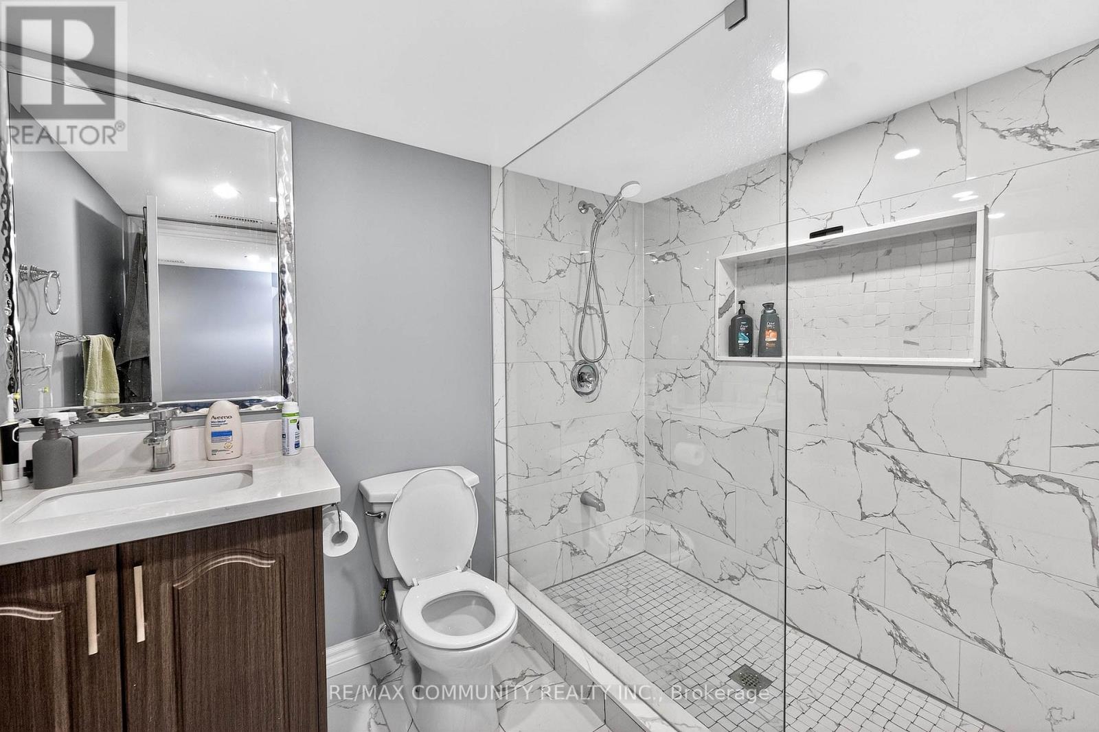 21 Berger Avenue, Markham, Ontario  L6B 0B6 - Photo 31 - N12908044