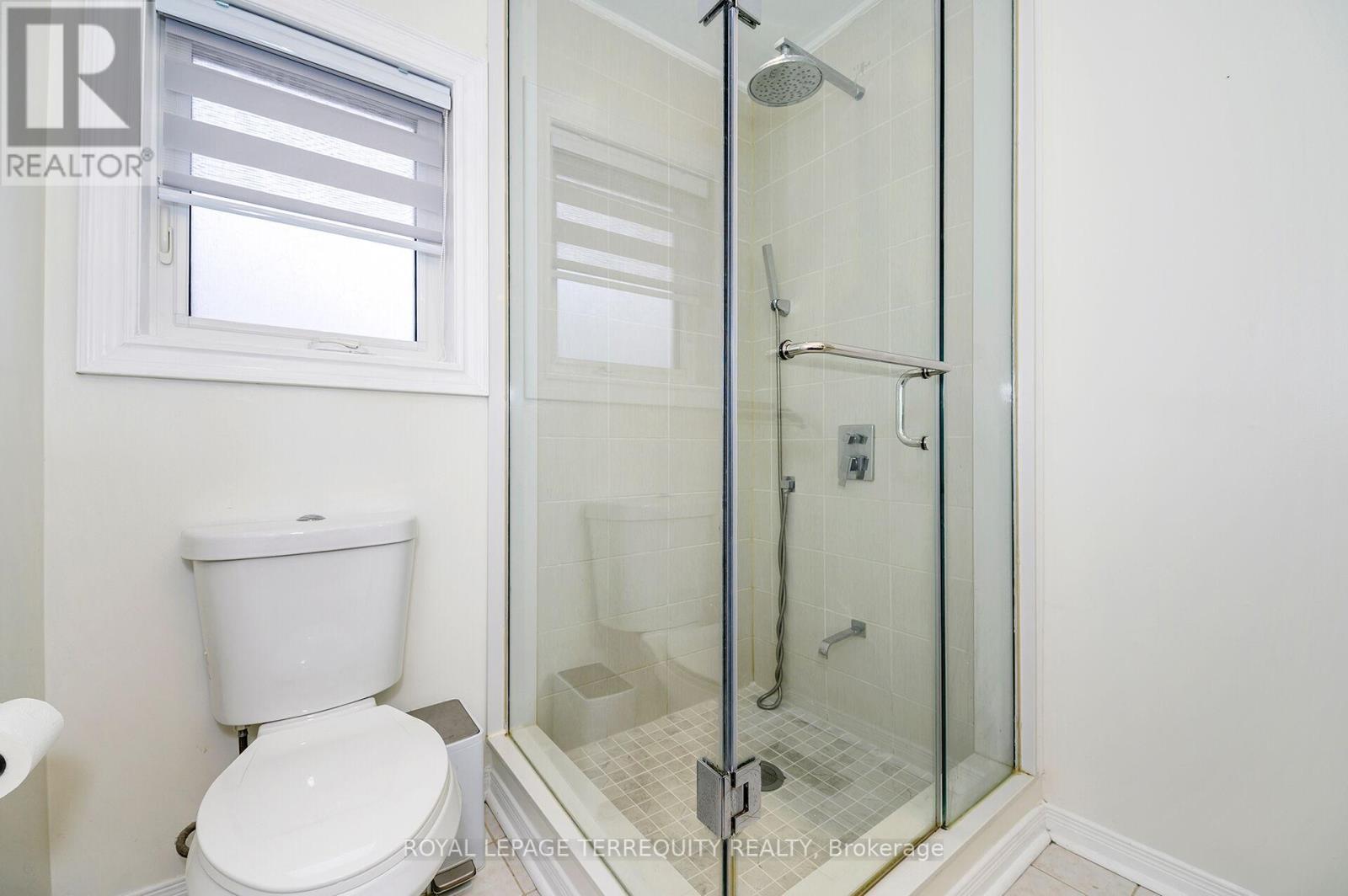 82 Timberwolf Crescent, Vaughan, Ontario  L4H 2W1 - Photo 12 - N12908094