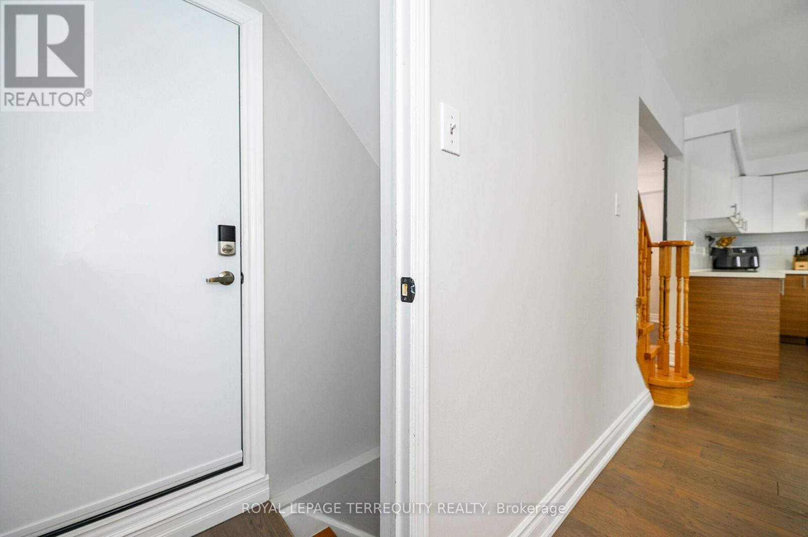 82 Timberwolf Crescent, Vaughan, Ontario  L4H 2W1 - Photo 16 - N12908094