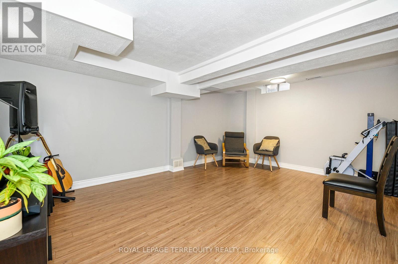 82 Timberwolf Crescent, Vaughan, Ontario  L4H 2W1 - Photo 19 - N12908094