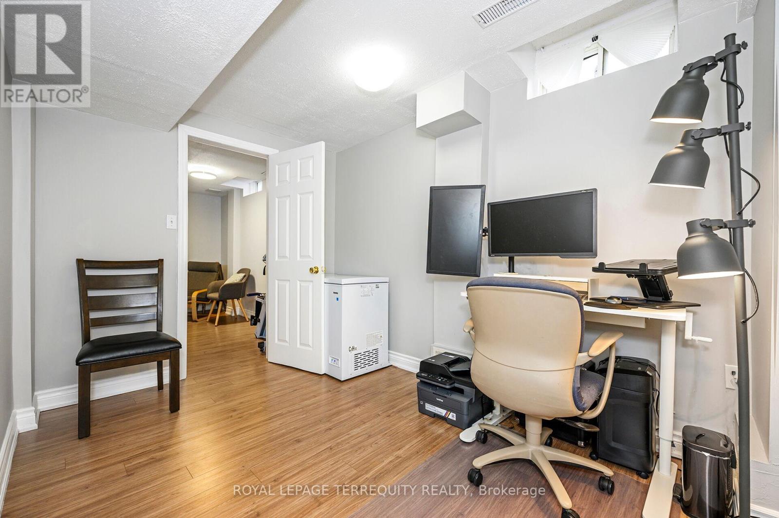 82 Timberwolf Crescent, Vaughan, Ontario  L4H 2W1 - Photo 21 - N12908094