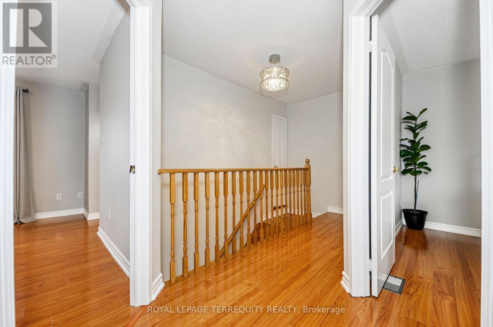 82 Timberwolf Crescent, Vaughan, Ontario  L4H 2W1 - Photo 8 - N12908094