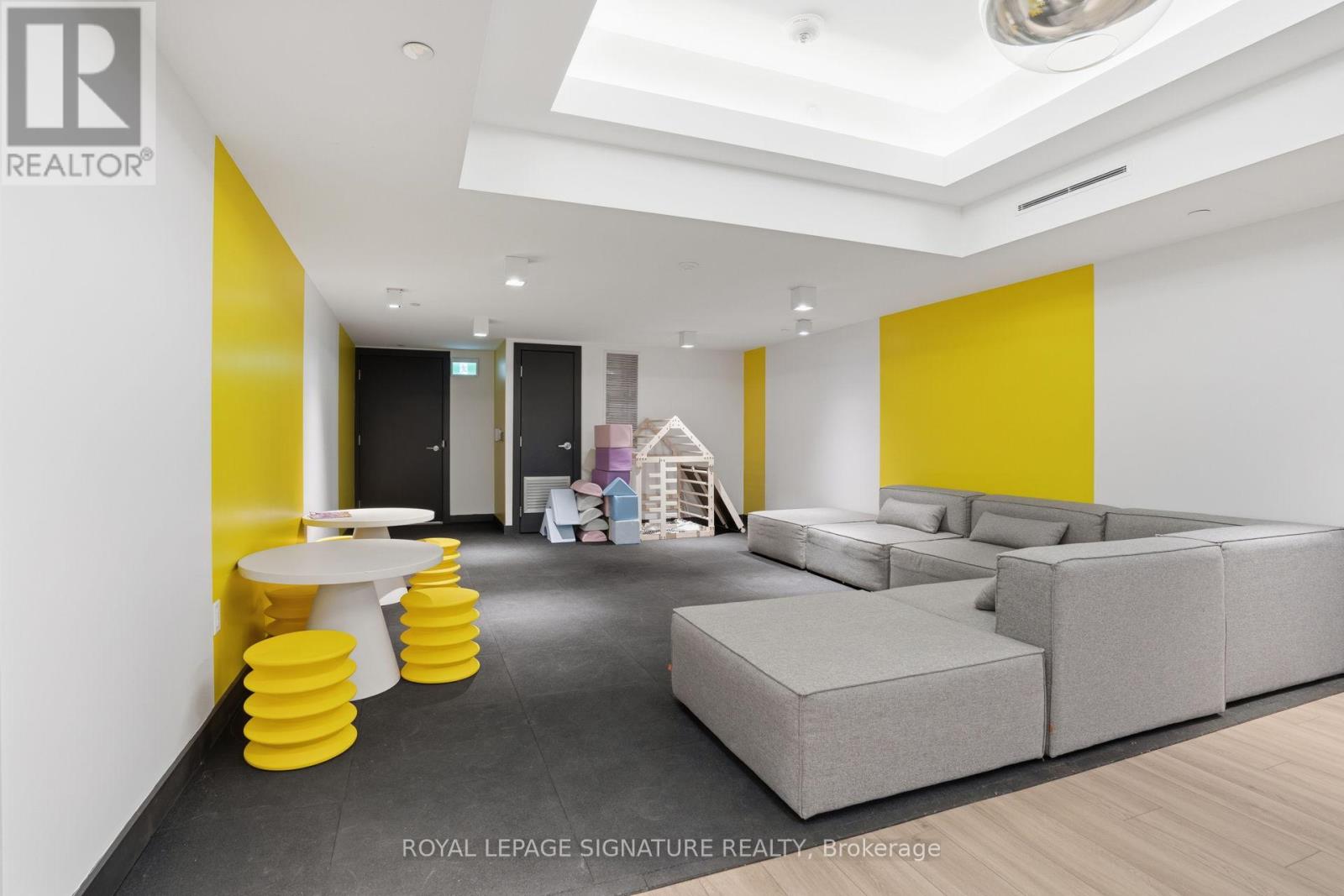 1003 - 158 Front Street E, Toronto, Ontario  M5A 0K9 - Photo 30 - C12882446