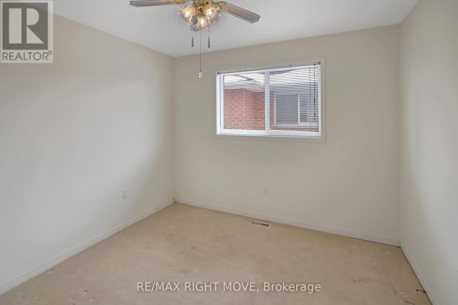 4 Carter Crescent, Orillia, Ontario  L3V 7S3 - Photo 17 - S12908036