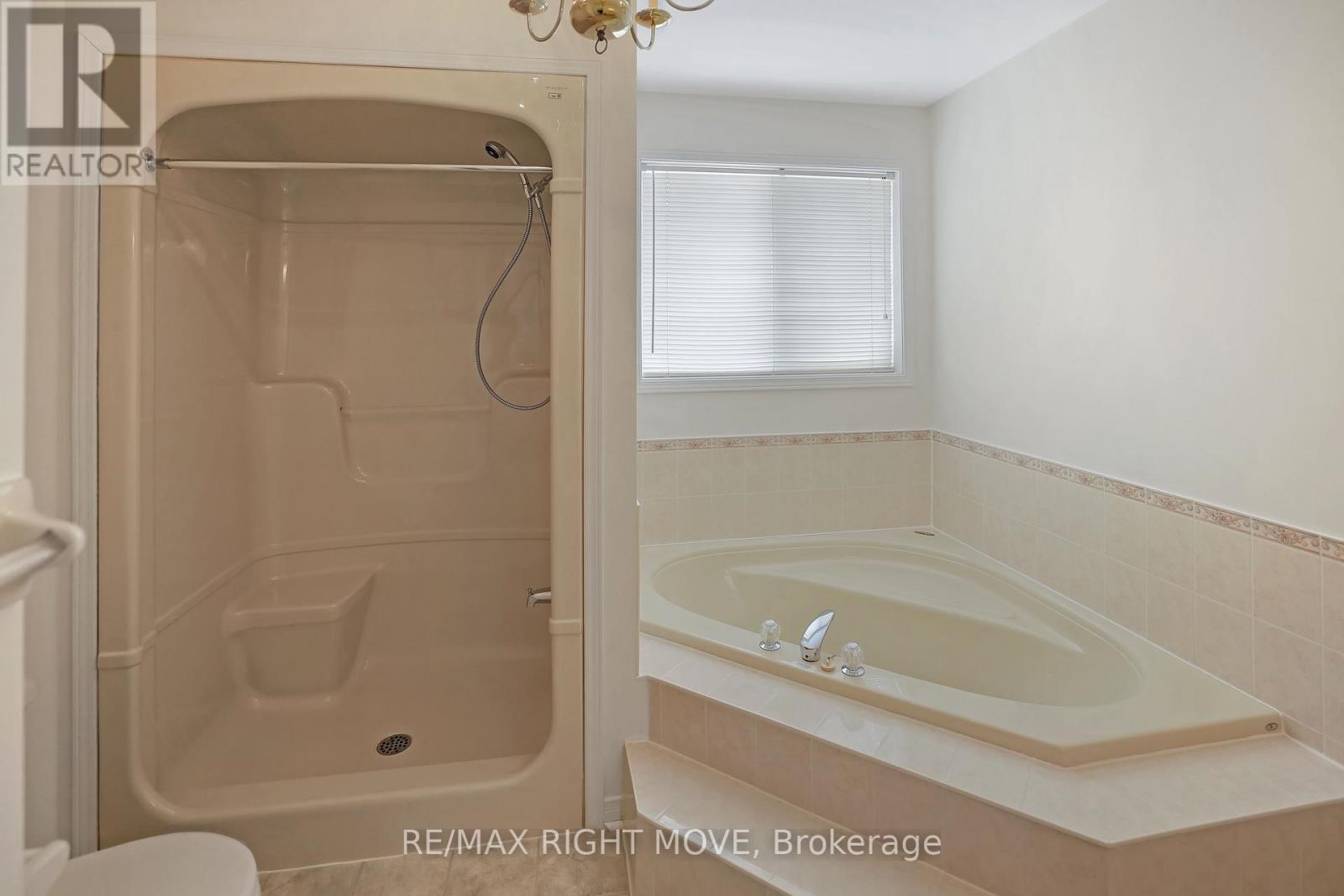 4 Carter Crescent, Orillia, Ontario  L3V 7S3 - Photo 19 - S12908036