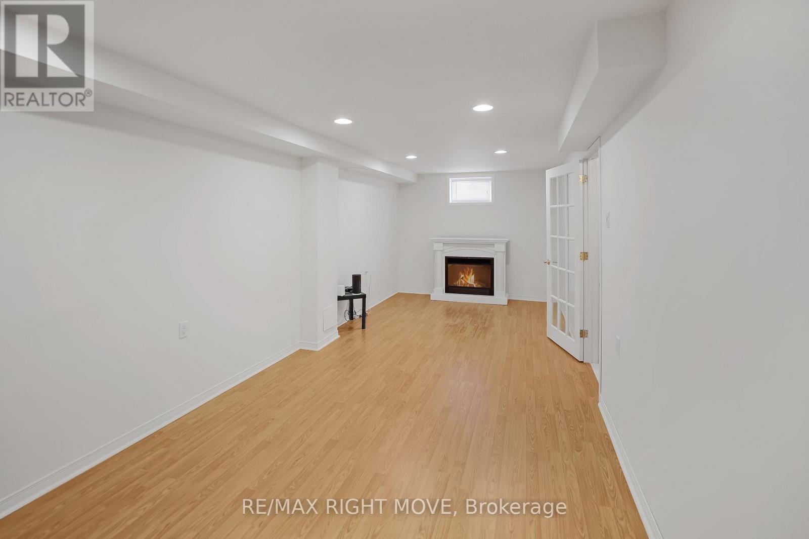 4 Carter Crescent, Orillia, Ontario  L3V 7S3 - Photo 24 - S12908036