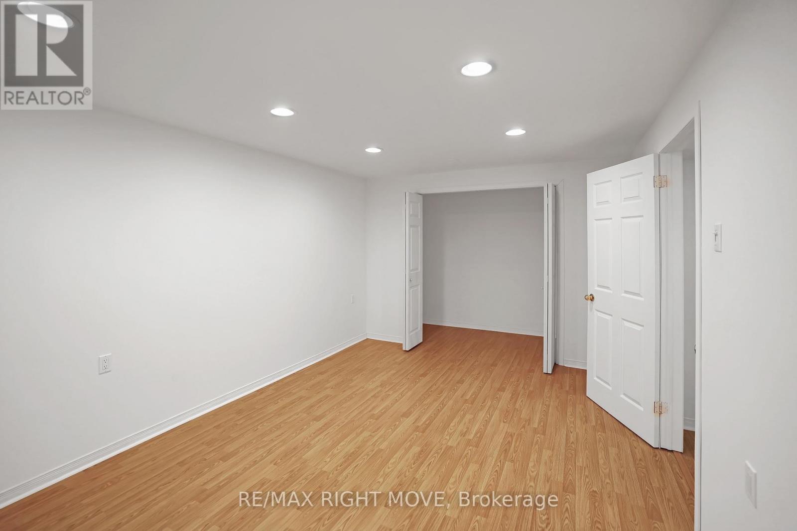 4 Carter Crescent, Orillia, Ontario  L3V 7S3 - Photo 25 - S12908036