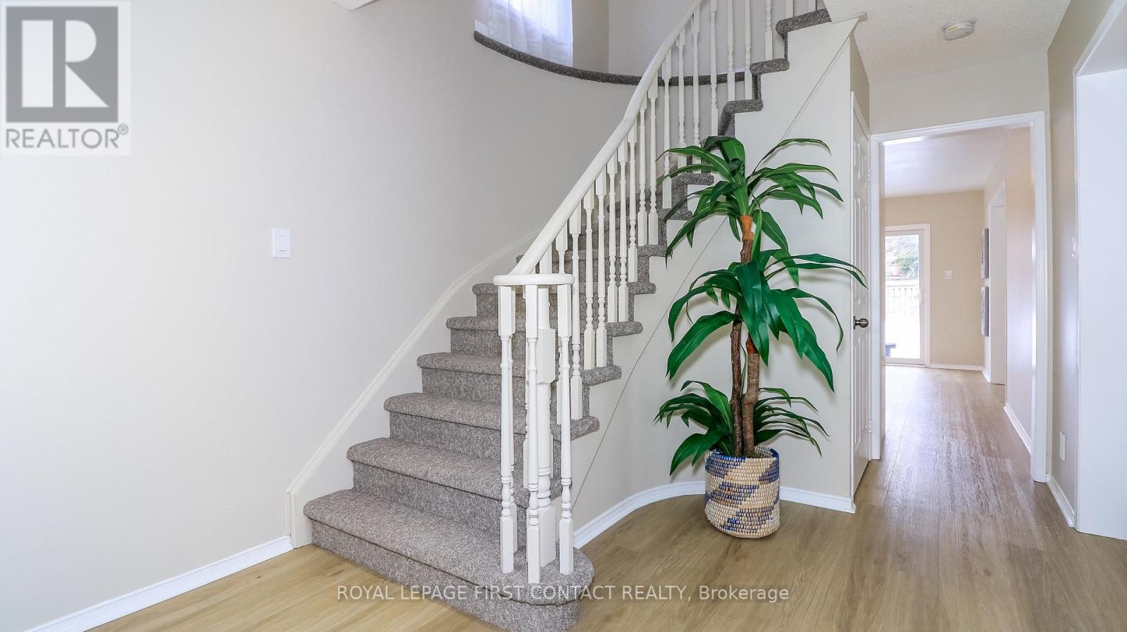 28 Violet Street, Barrie (Holly), Ontario  L4N 9N2 - Photo 18 - S12908100