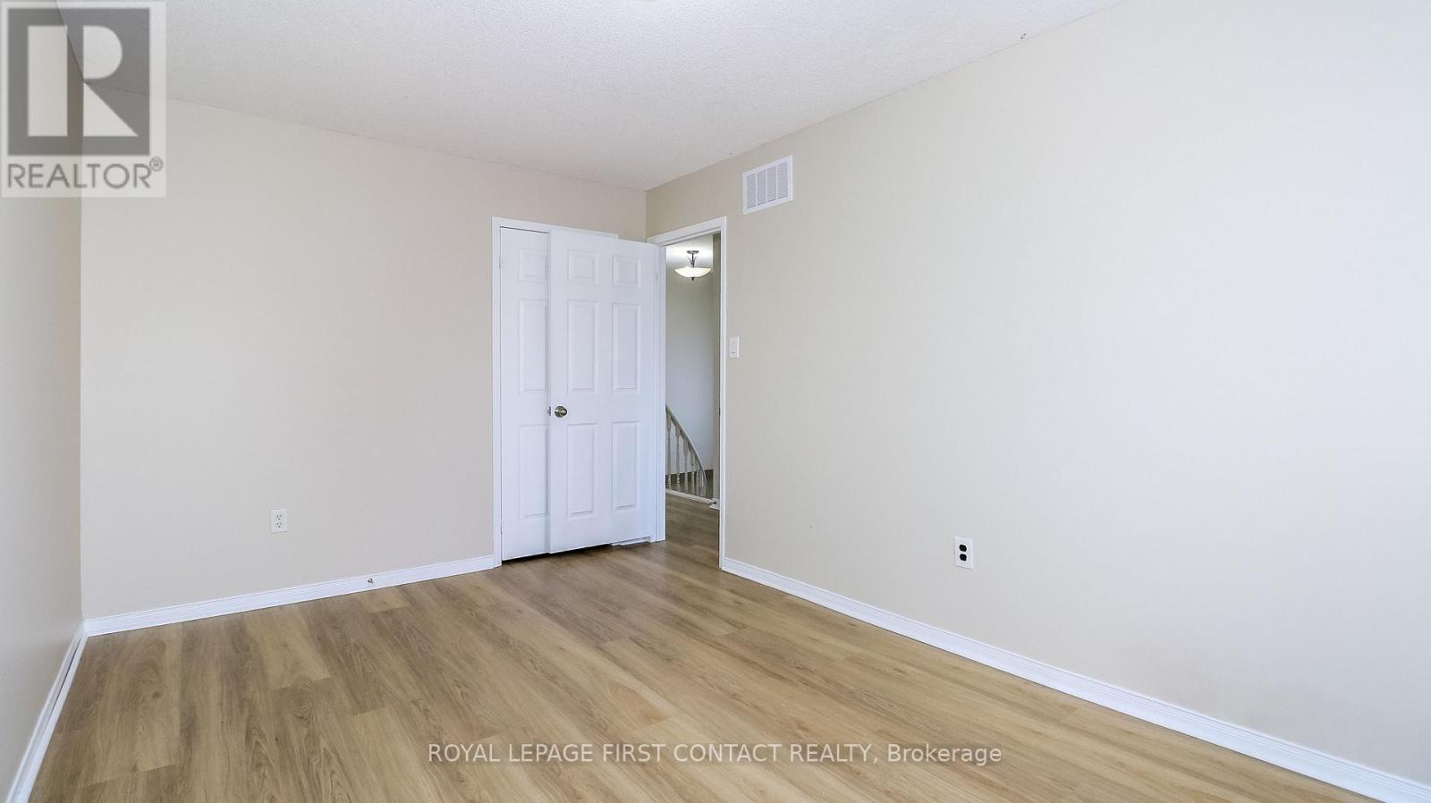 28 Violet Street, Barrie (Holly), Ontario  L4N 9N2 - Photo 26 - S12908100