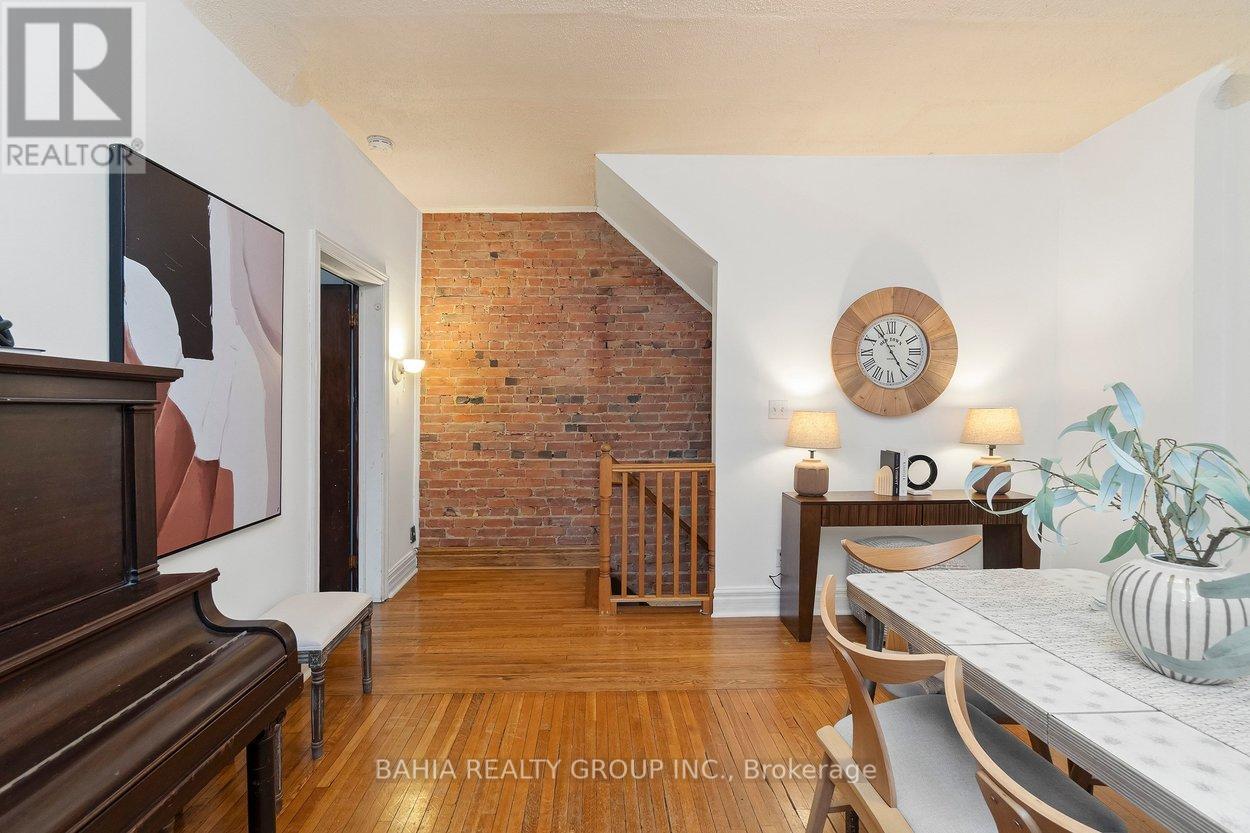 55 Parkway Avenue, Toronto, Ontario  M6R 1T6 - Photo 15 - W12908086