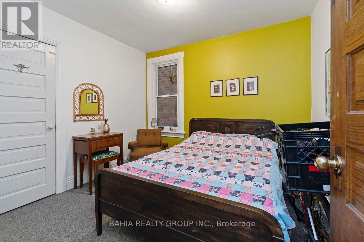 55 Parkway Avenue, Toronto, Ontario  M6R 1T6 - Photo 24 - W12908086