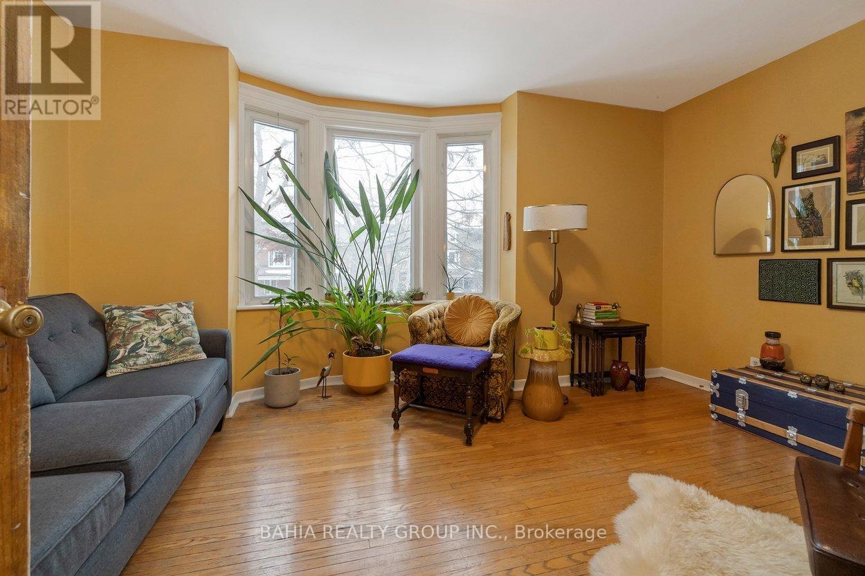 55 Parkway Avenue, Toronto, Ontario  M6R 1T6 - Photo 26 - W12908086