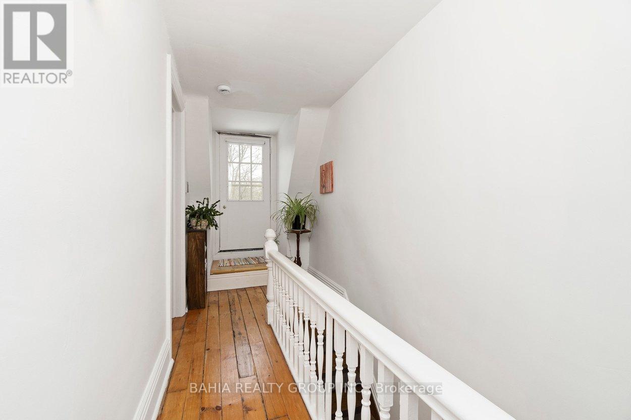 55 Parkway Avenue, Toronto, Ontario  M6R 1T6 - Photo 28 - W12908086