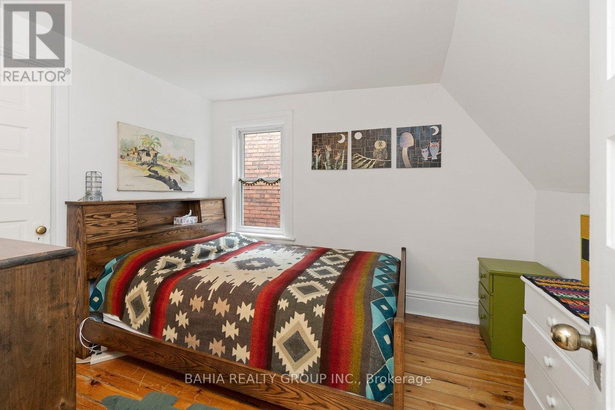 55 Parkway Avenue, Toronto, Ontario  M6R 1T6 - Photo 30 - W12908086