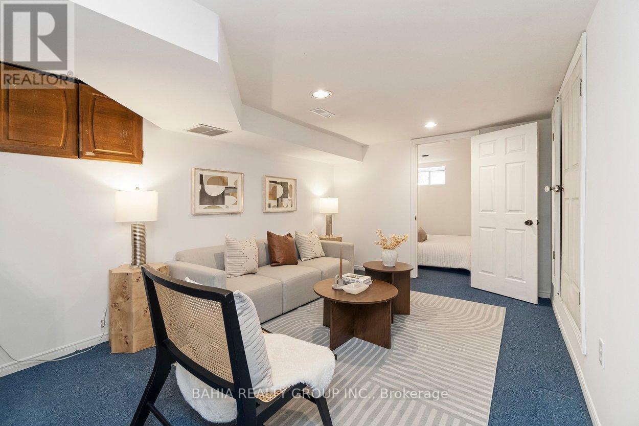 55 Parkway Avenue, Toronto, Ontario  M6R 1T6 - Photo 36 - W12908086