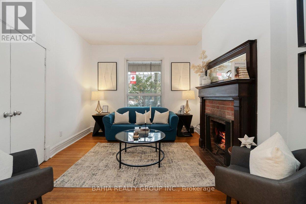 55 Parkway Avenue, Toronto, Ontario  M6R 1T6 - Photo 8 - W12908086