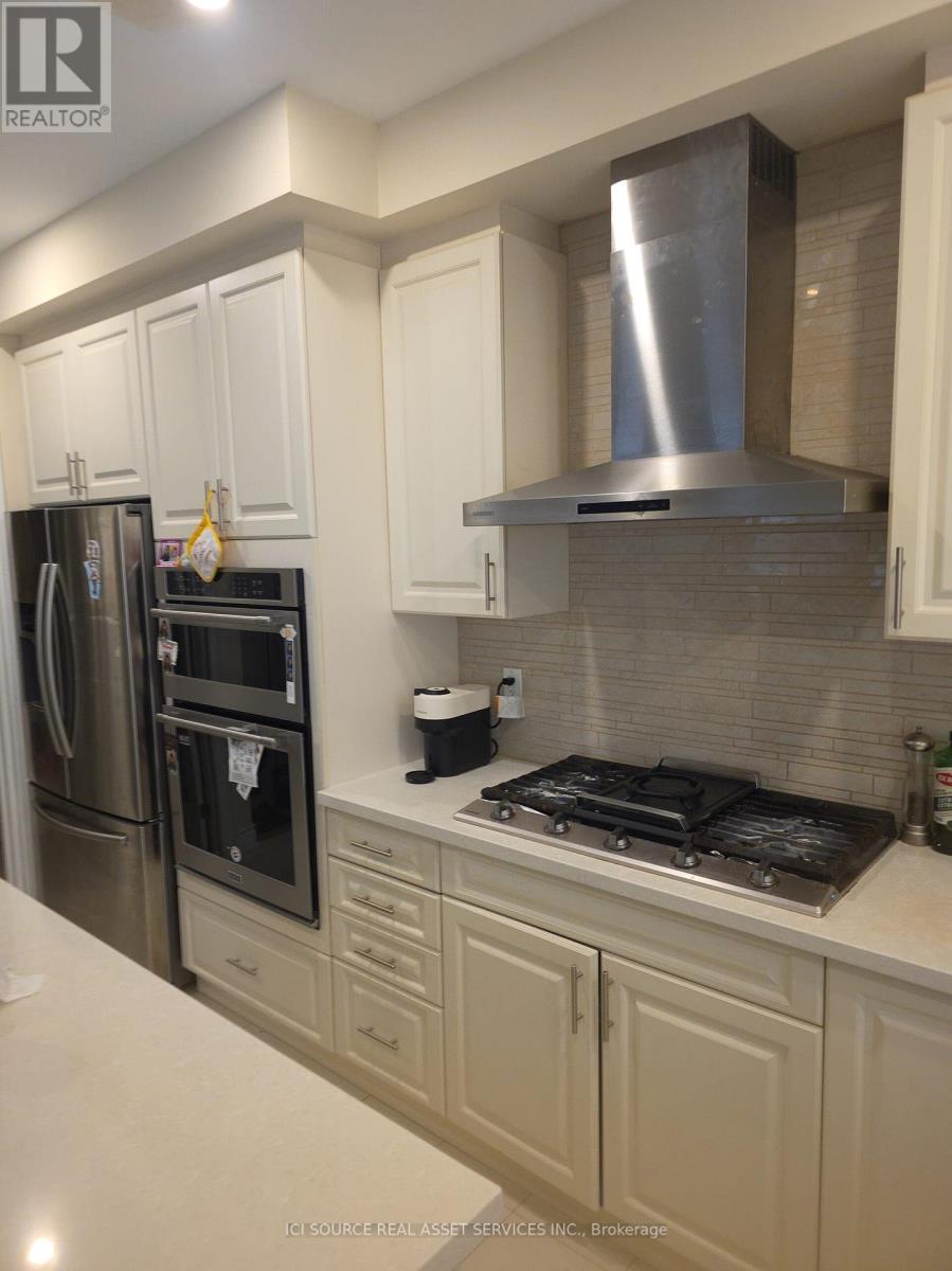 14 Boundary Creek Path, Brampton, Ontario  L6Y 6E1 - Photo 10 - W12908102