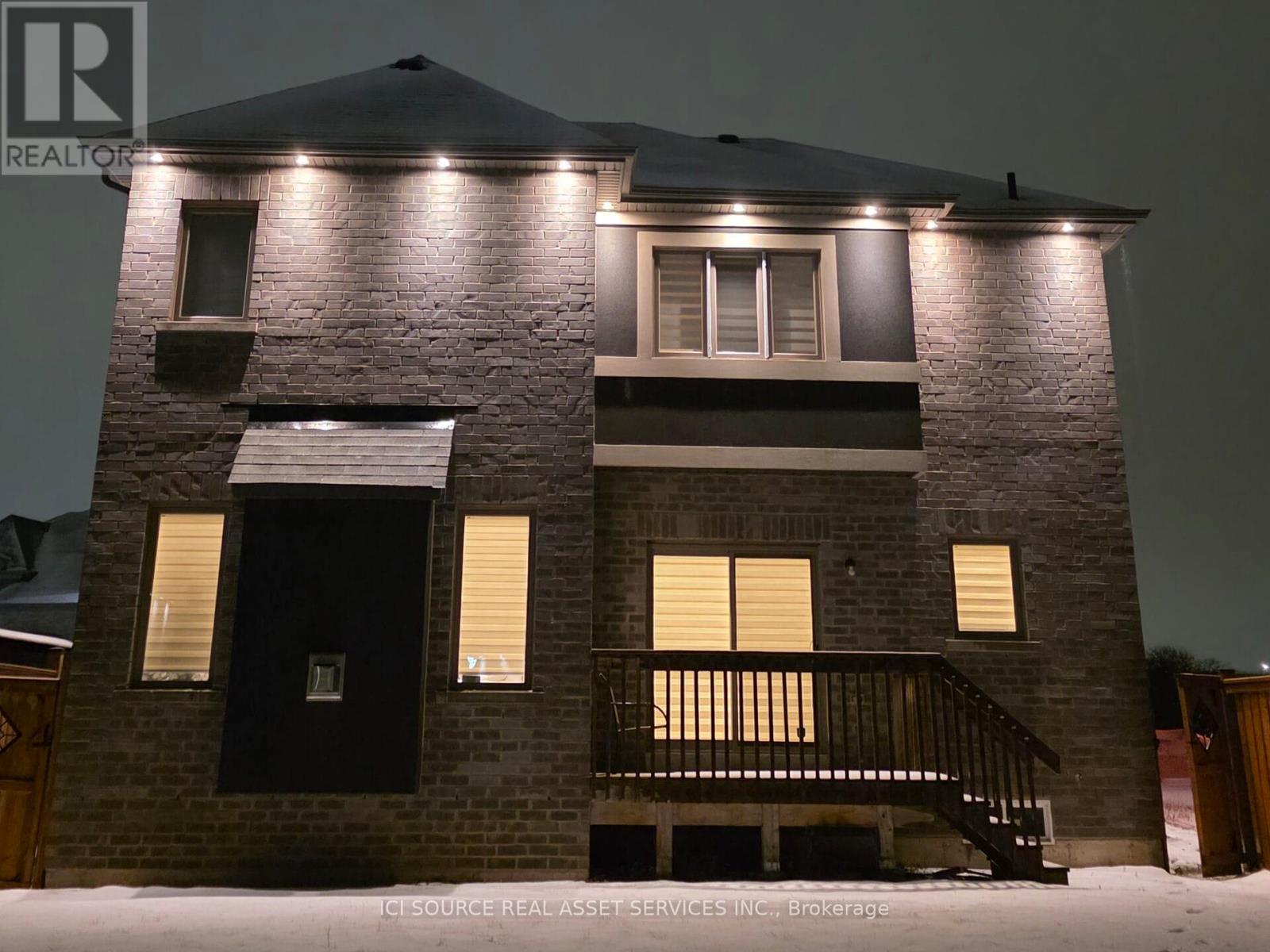 14 Boundary Creek Path, Brampton, Ontario  L6Y 6E1 - Photo 3 - W12908102