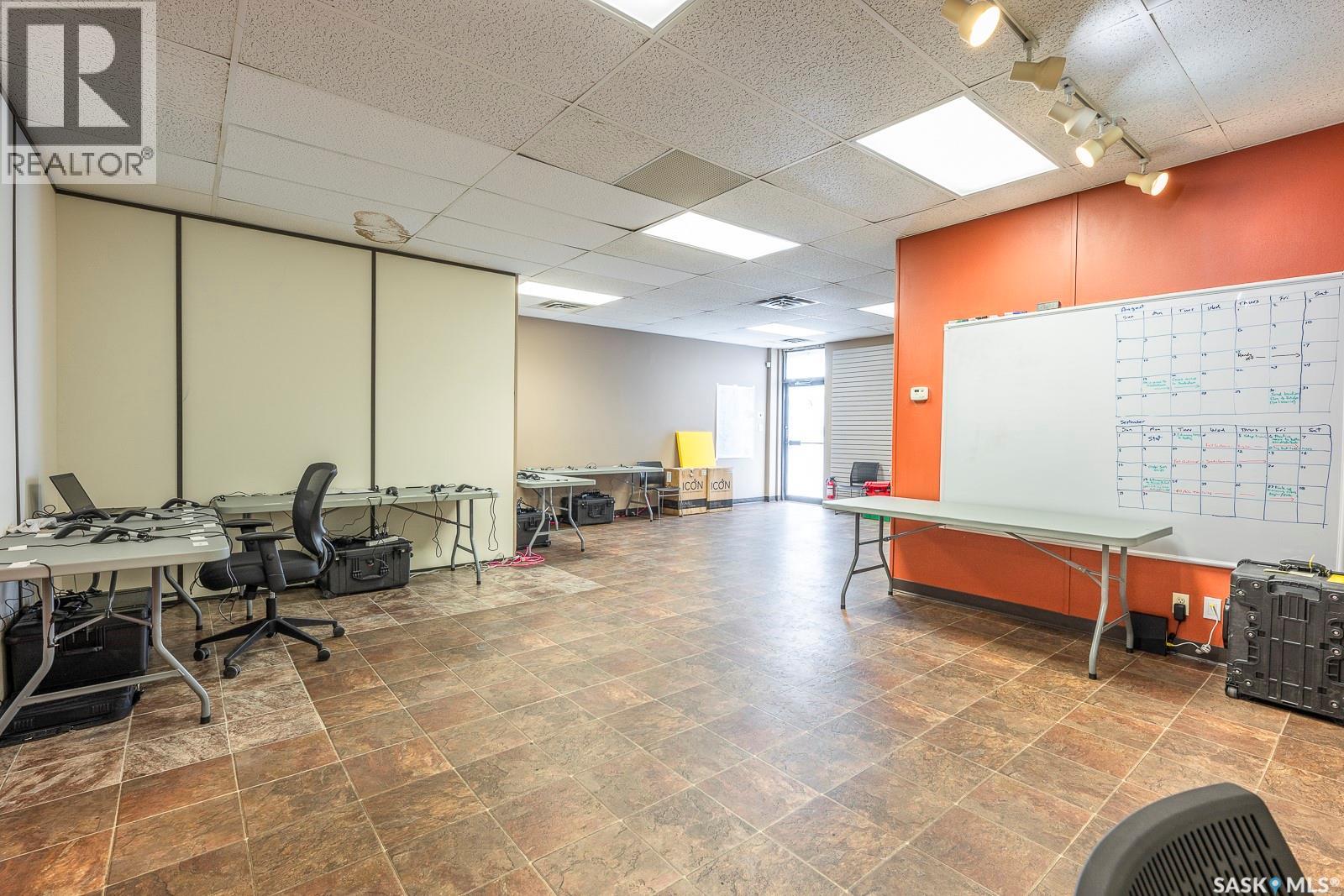 1743 Mcara Street, Regina, Saskatchewan  S4N 6H5 - Photo 5 - SK031020