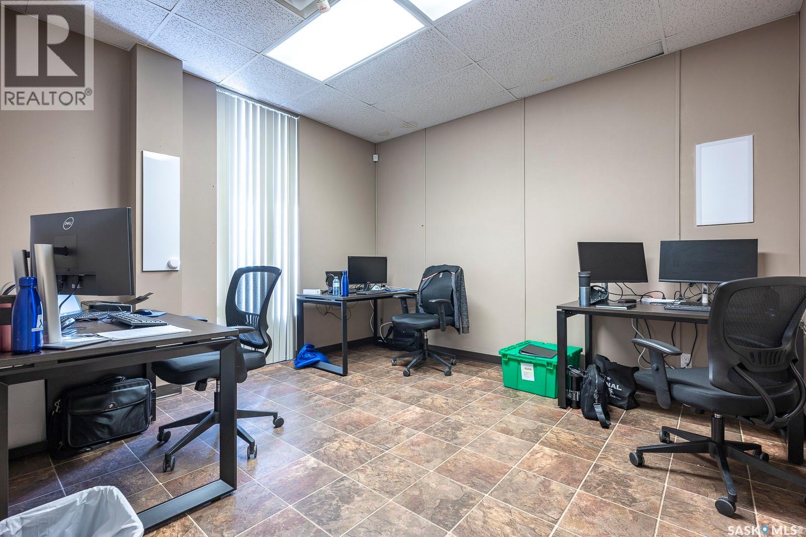 1743 Mcara Street, Regina, Saskatchewan  S4N 6H5 - Photo 6 - SK031020